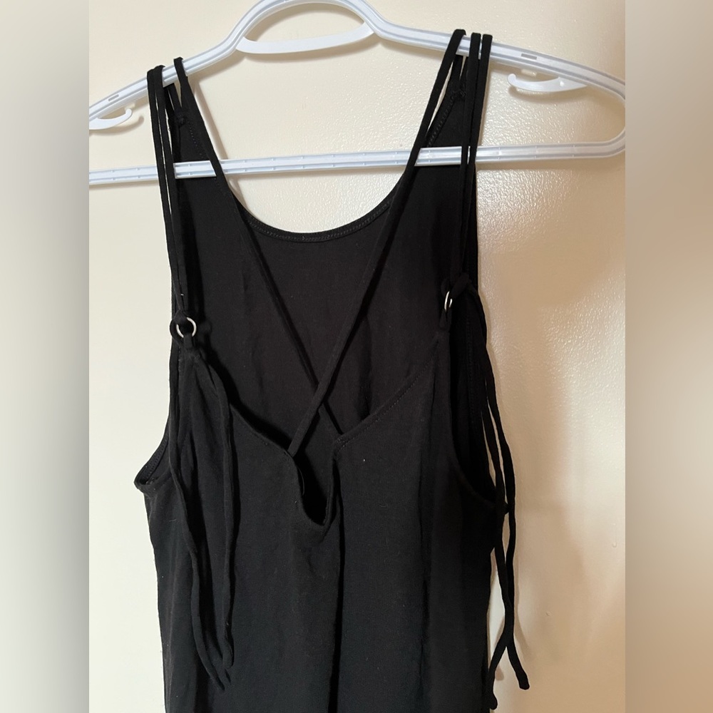 Express Strappy Tank - Picture 2 of 6